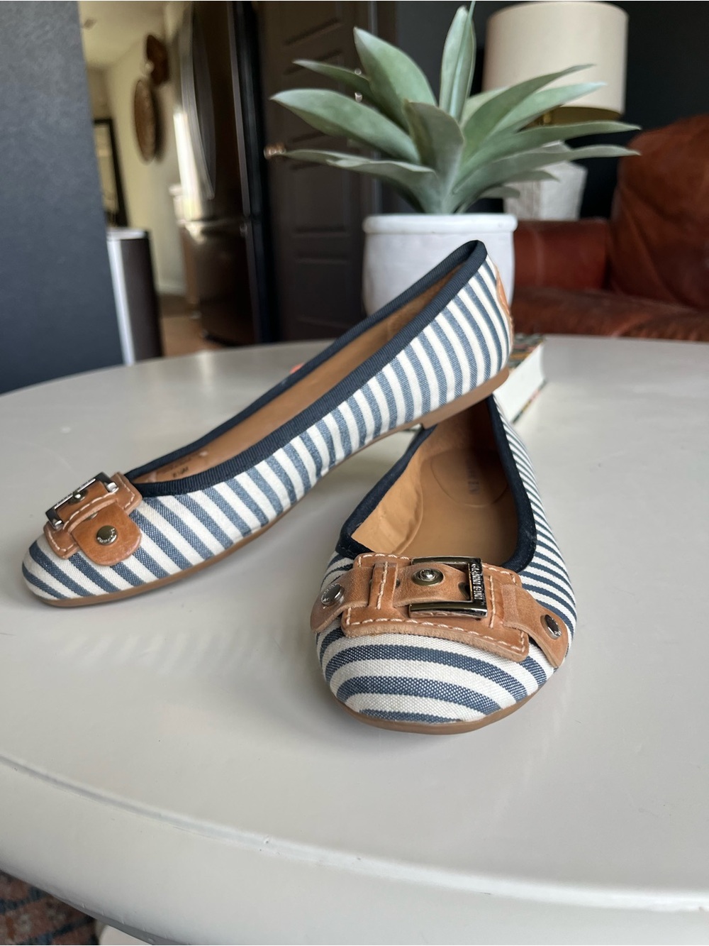 ⚓️ Gianni Bini Navy Striped Ballet Flats Leather Buckle, Size 8.5